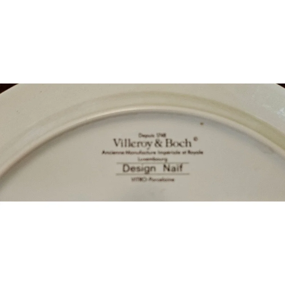 Villeroy & Boch Wall Clock 10.5in White Design Naif Folk Art Laplau Quartz